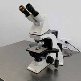 Leica DM 2500