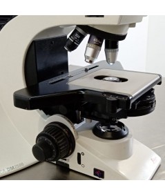 Leica DM 2500